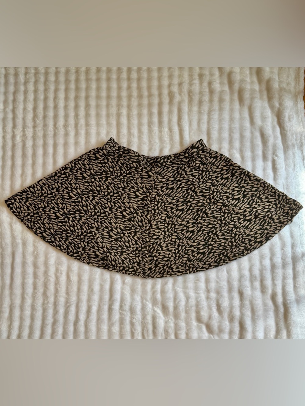 Connection 18  Women’s Black with Tan Pattern Skirt Size Large - Picture 5 of 6